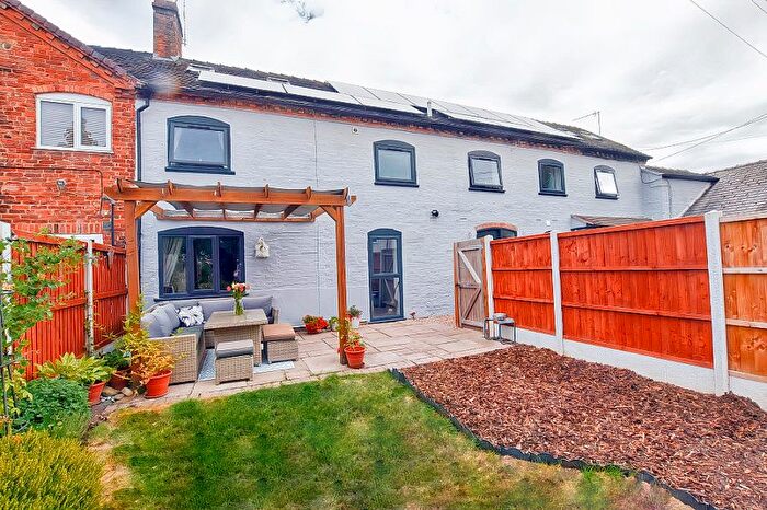 4 Bedroom Barn Conversion For Sale In Raven Yard, Station Road, TF9