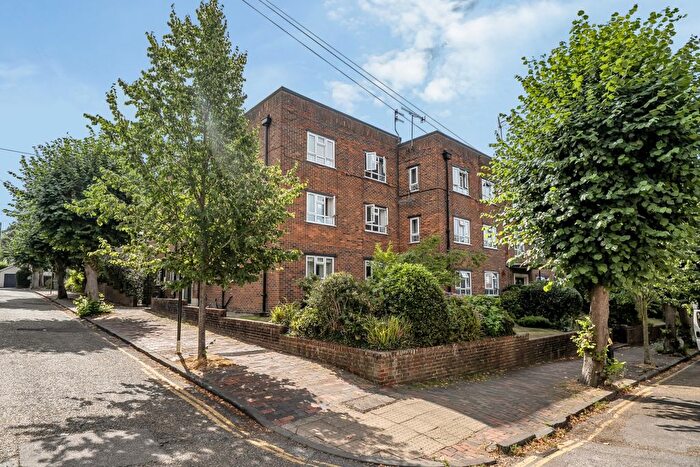 2 Bedroom Flat To Rent In Grove Hill Road, Tunbridge Wells, TN1