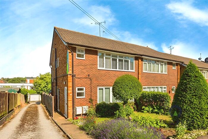 2 Bedroom Maisonette For Sale In Cemmaes Meadow, Hemel Hempstead, Hertfordshire, HP1