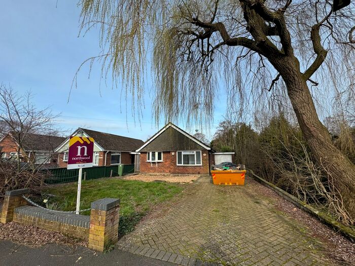 3 Bedroom Bungalow To Rent In Weardale Road, Chandler's Ford, Eastleigh, SO53