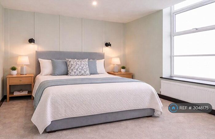 2 Bedroom Flat To Rent In Park Road, Rossendale, BB4