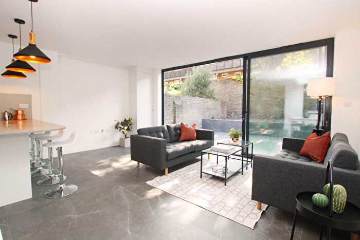 6 Bedroom Terraced House To Rent In Lambert Road, London, SW2