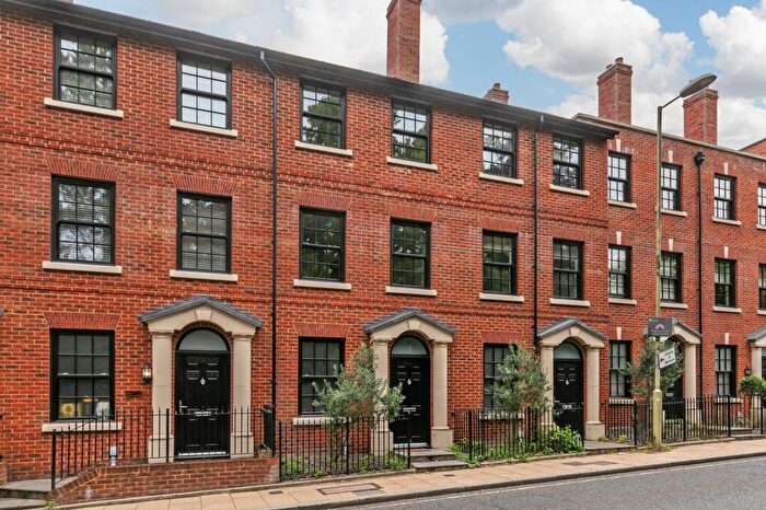 4 Bedroom Terraced House To Rent In Romsey Road, Winchester, SO22