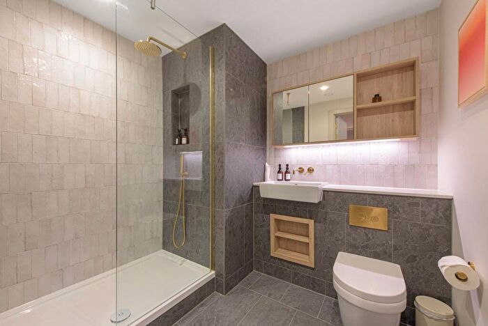 Studio To Rent In The Draper, Colindale, London, NW9