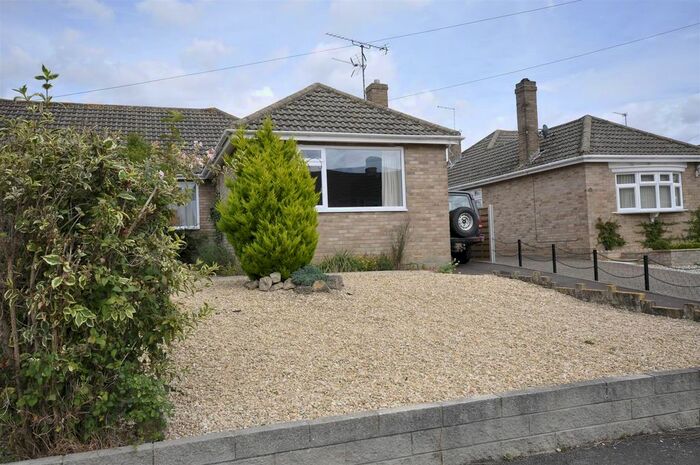 3 Bedroom Bungalow To Rent In Delabere Road, Bishops Cleeve, Cheltenham, GL52