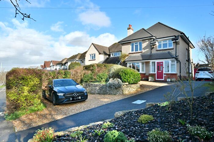 3 Bedroom Detached House For Sale In Oakley Hill, Wimborne, BH21