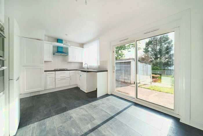 3 Bedroom Semi-Detached House To Rent In Belsize Road, Harrow, HA3