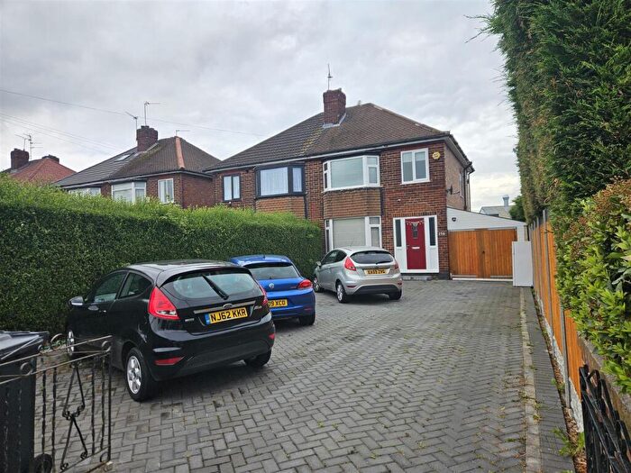 3 Bedroom Semi Detached House To Rent In Wiltshire Road, Chaddesden, Derby, DE21