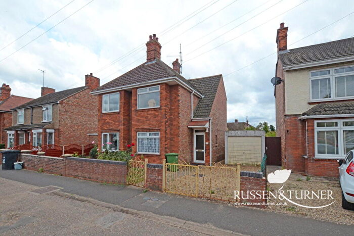 3 Bedroom Semi-Detached House For Sale In Lynn Road, King's Lynn, PE30