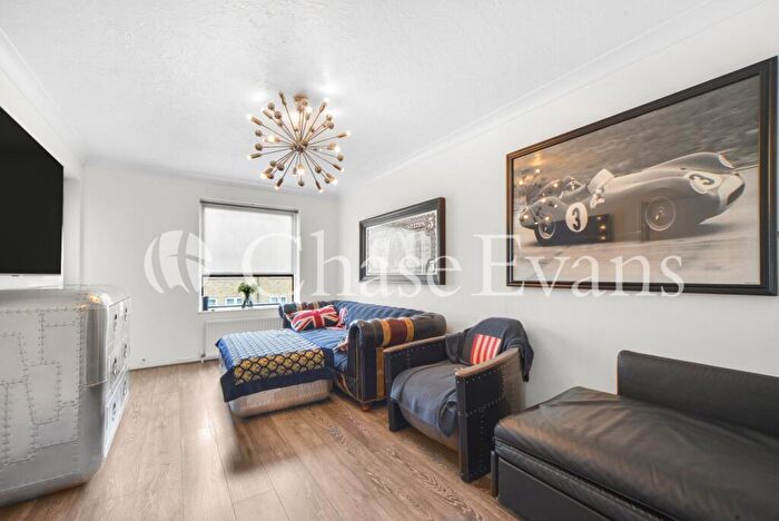 1 Bedroom Flat For Sale In Manchester Road, Isle Of Dogs, London, E14