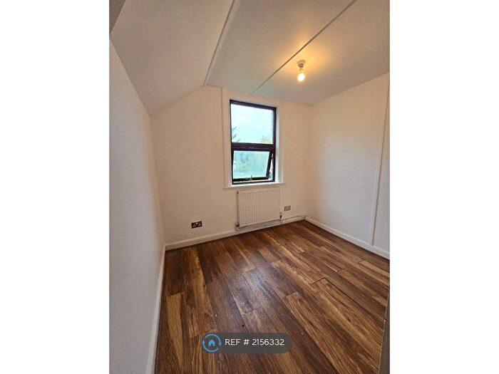 2 Bedroom Terraced House To Rent In Rose Cottage, Somerset, TA5