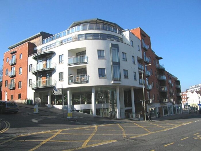 2 Bedroom Flat To Rent In Trinity Gate, Epsom Road, Guildford, GU1