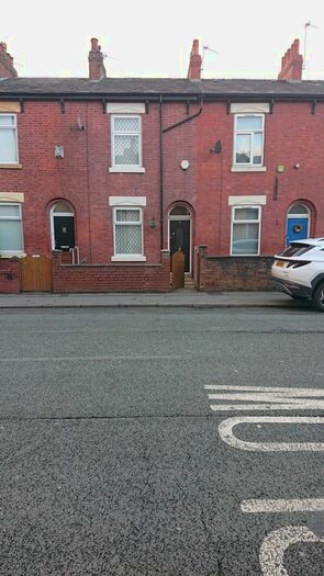 2 Bedroom Terraced House To Rent In Reddish Lane, Manchester, M18