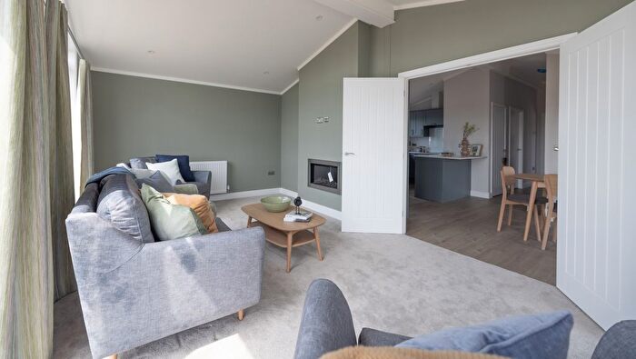 2 Bedroom Park Home For Sale In Tyes Close, Ludford, LN8
