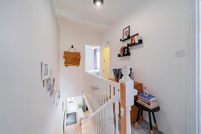 3 Bedroom Terraced House For Sale In Miles Road, Mitcham, CR4