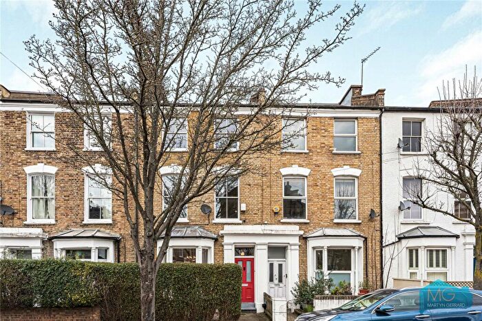 4 Bedroom Terraced House For Sale In Bryantwood Road, London, N7