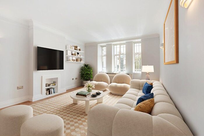 2 Bedroom Flat To Rent In Edwardes Square, Kensington, London, W8