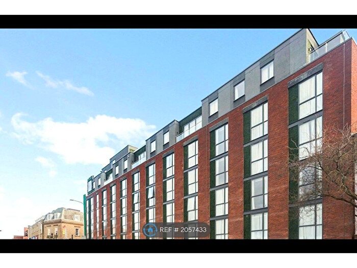 1 Bedroom Flat To Rent In Churchill Way, Macclesfield, SK11