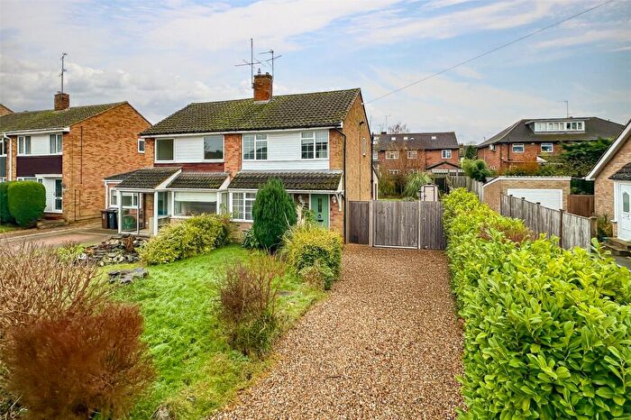 3 Bedroom Semi-Detached House For Sale In Windmill Avenue, St. Albans, Hertfordshire, AL4