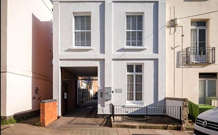 1 Bedroom Flat To Rent In Wellington Street, Cheltenham, GL50