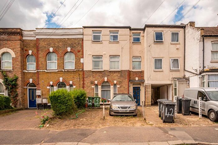 1 Bedroom Flat For Sale In Vicarage Road, Leyton, E10