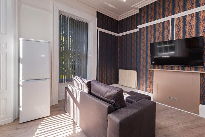 4 Bedroom Apartment To Rent In Leazes Terrace, Newcastle Upon Tyne, NE1