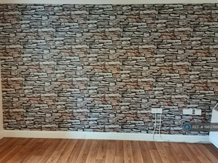 2 Bedroom Flat To Rent In Plough Close, Daventry, NN11