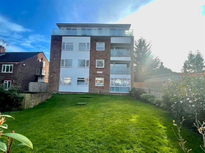 2 Bedroom Flat To Rent In Stuart Court, 87 Whitehall Road, Chingford E4