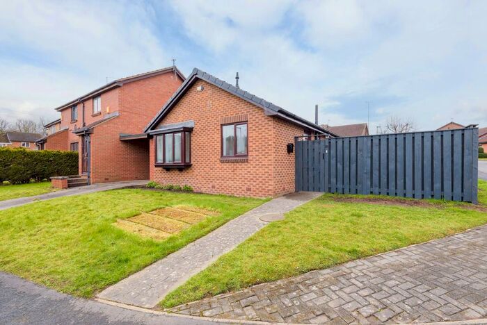 2 Bedroom Detached Bungalow To Rent In Royston Avenue, Owlthorpe, S20