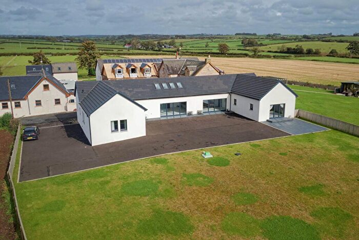 4 Bedroom Detached House For Sale In Bairn Mid Lambroughton Farmhouse, Kilmaurs, By Kilmaurs, KA3