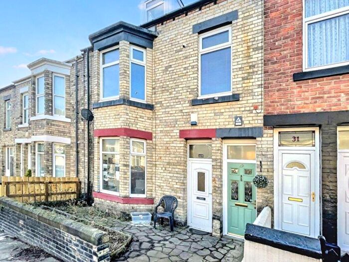 4 Bedroom Maisonette To Rent In Roman Road, South Shields, Tyne And Wear, NE33