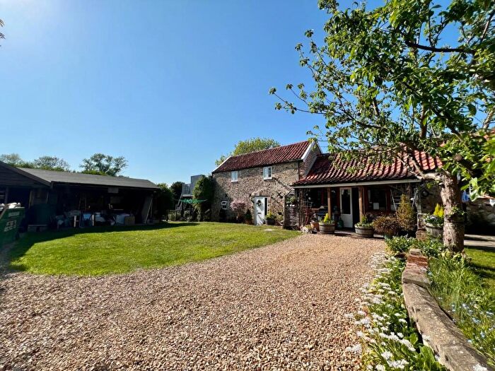 4 Bedroom Barn Conversion For Sale In Anchor Lane, Lakenheath, IP27