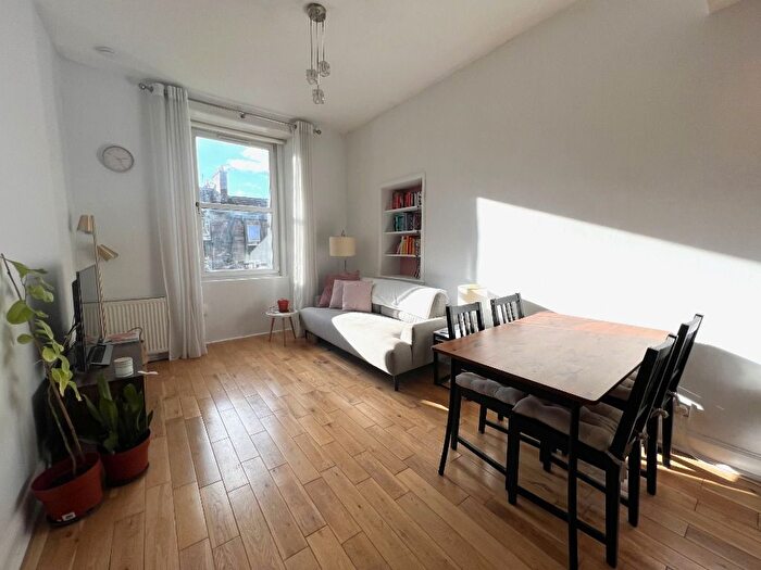 1 Bedroom Flat To Rent In Wardlaw Street, Gorgie, Edinburgh, EH11