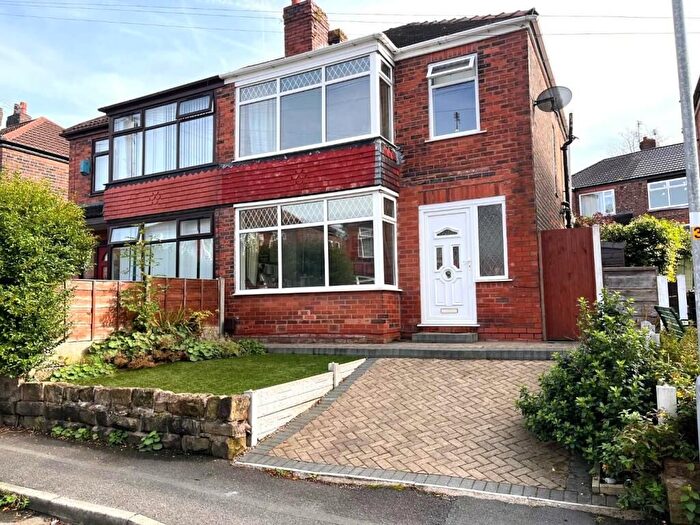 3 Bedroom Semi-Detached House To Rent In Woodlands, Failsworth, M35