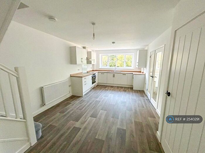 2 Bedroom Semi Detached House To Rent In Hill Road, Sandford, Winscombe, BS25