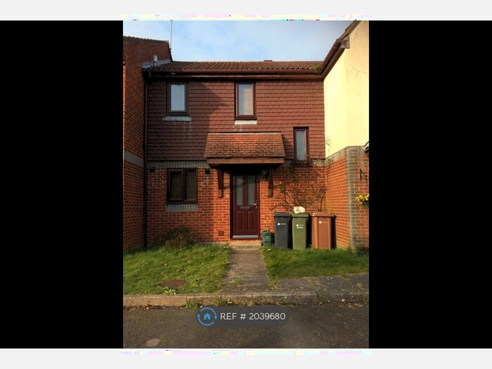 2 Bedroom Terraced House To Rent In Bowers Close, Guildford, GU4