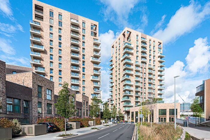 1 Bedroom Studio For Sale In Plowden Road, Kidbrooke, SE3