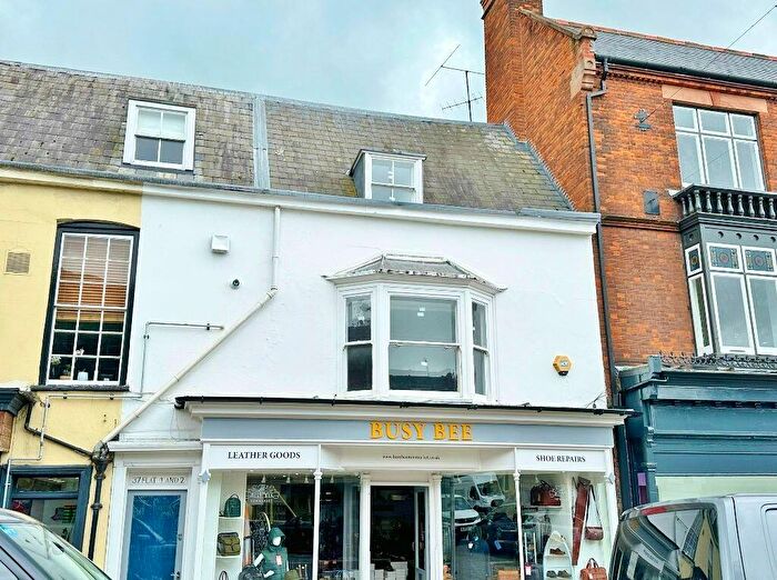 1 Bedroom Flat To Rent In Flat, High Street, Newmarket, CB8