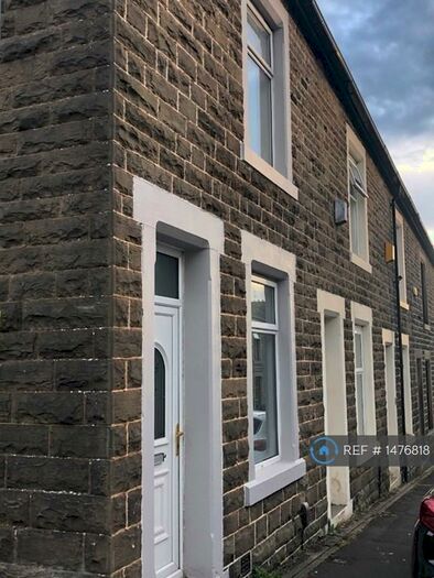 2 Bedroom End Of Terrace House To Rent In Piccadilly Street, Haslingden, Rossendale, BB4