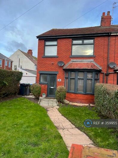 3 Bedroom Semi-Detached House To Rent In Rosemary Avenue, Blackpool, FY4