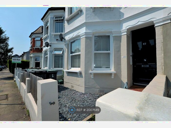 2 Bedroom Flat To Rent In Marlborough Road, London, N22
