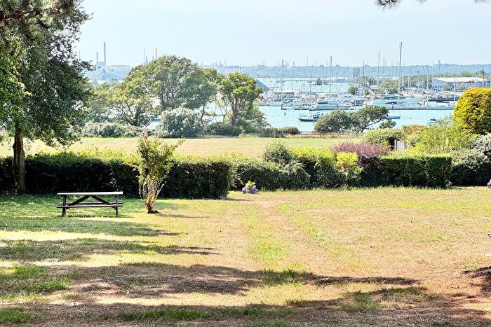 2 Bedroom Retirement Property For Sale In Garden Mews, Warsash, SO31