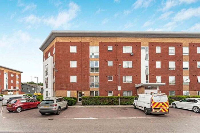 2 Bedroom Flat For Sale In Albatross Close, London, E6