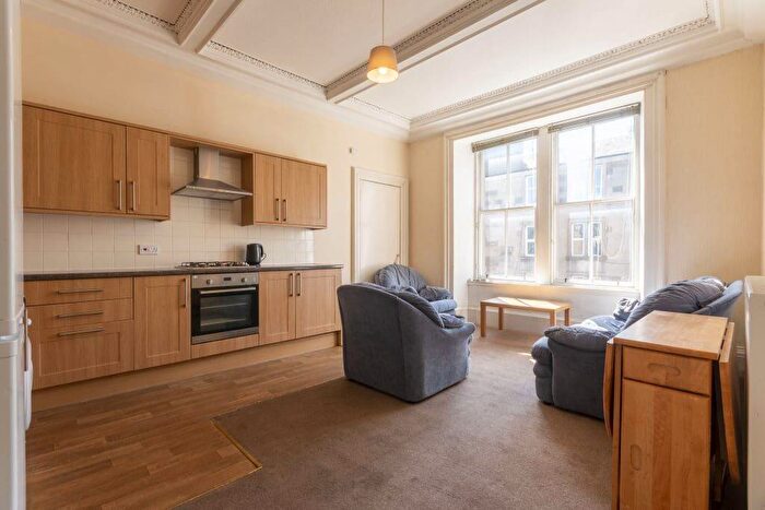 3 Bedroom Flat To Rent In L Caledonian Road, Edinburgh, EH11