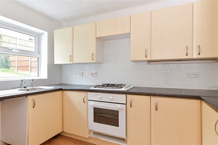 3 Bedroom Semi-detached House For Sale In Woodchurch Close, Walderslade, Chatham, Kent, ME5