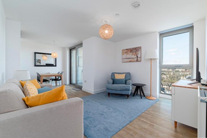 1 Bedroom Flat To Rent In Loampit Vale London, SE13