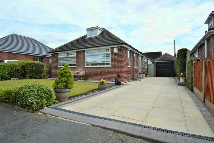 3 Bedroom Detached Bungalow For Sale In Hollytree Road, Plumley, Knutsford, WA16