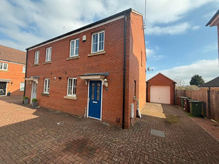2 Bedroom Semi-Detached House For Sale In Wye Valley Road, Peterborough, PE2