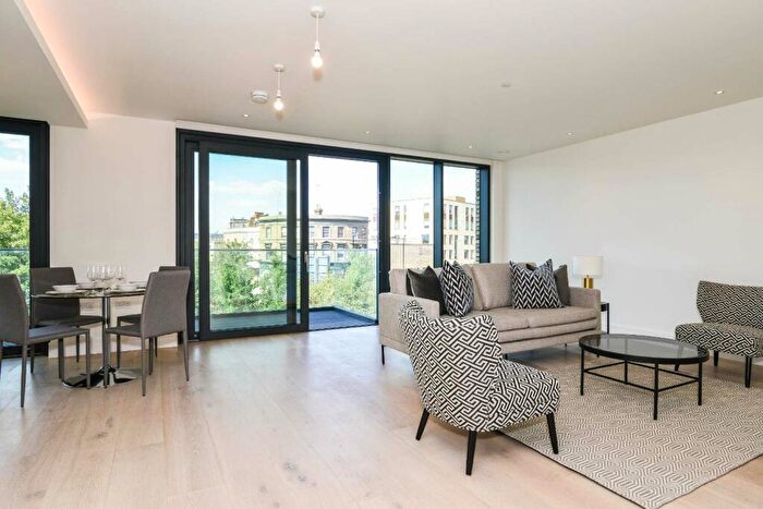 2 Bedroom Flat To Rent In Harbour Avenue, Chelsea, London, SW10