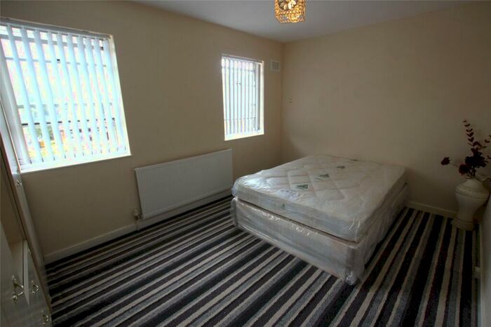 1 Bedroom End Of Terrace House To Rent In Wine Close, London, E1W